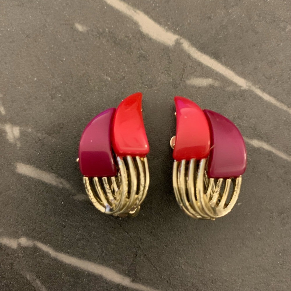 Vintage Cora Gold and Red Clip-On Earrings